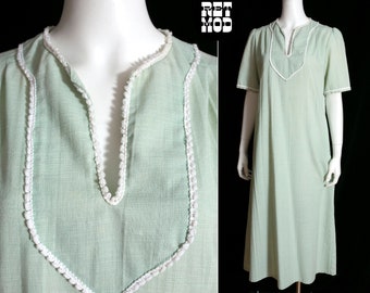 Unique & Comfy Vintage 70s 80s Pastel Sage Green Tunic Dress