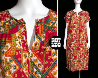 Comfy Vintage 70s Red Abstract Asian Patterned Muumuu Dress with Front Zip