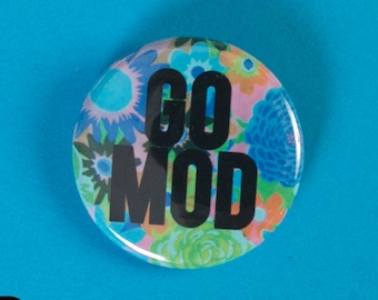 GO MOD Vintage Inspiration Flower Power Mini Pin Button by RetMod