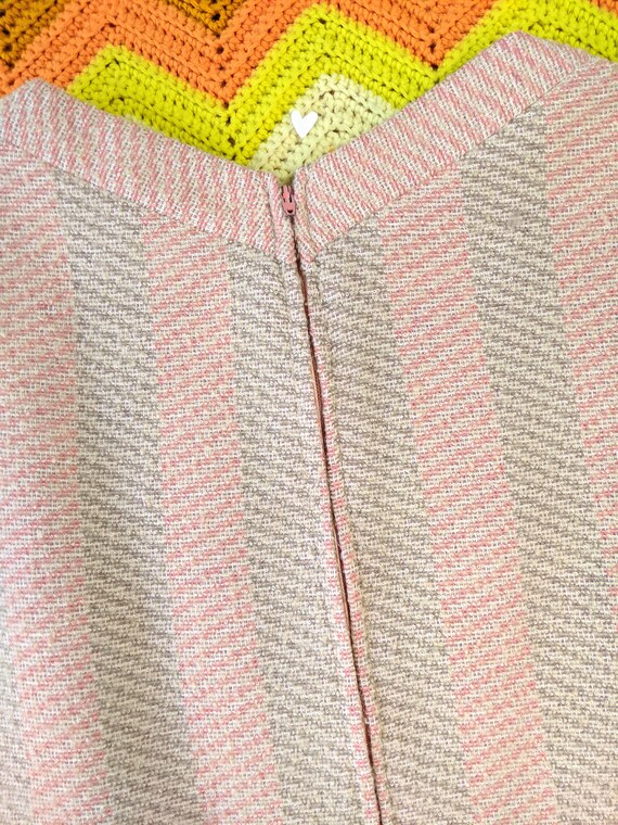 Cute Vintage 60s 70s Pastel Pink & Gray Tweed Sle… - image 8