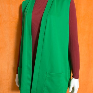 Gilet lungo in poliestere verde Kelly vintage anni '70 taglie forti con tasche immagine 2