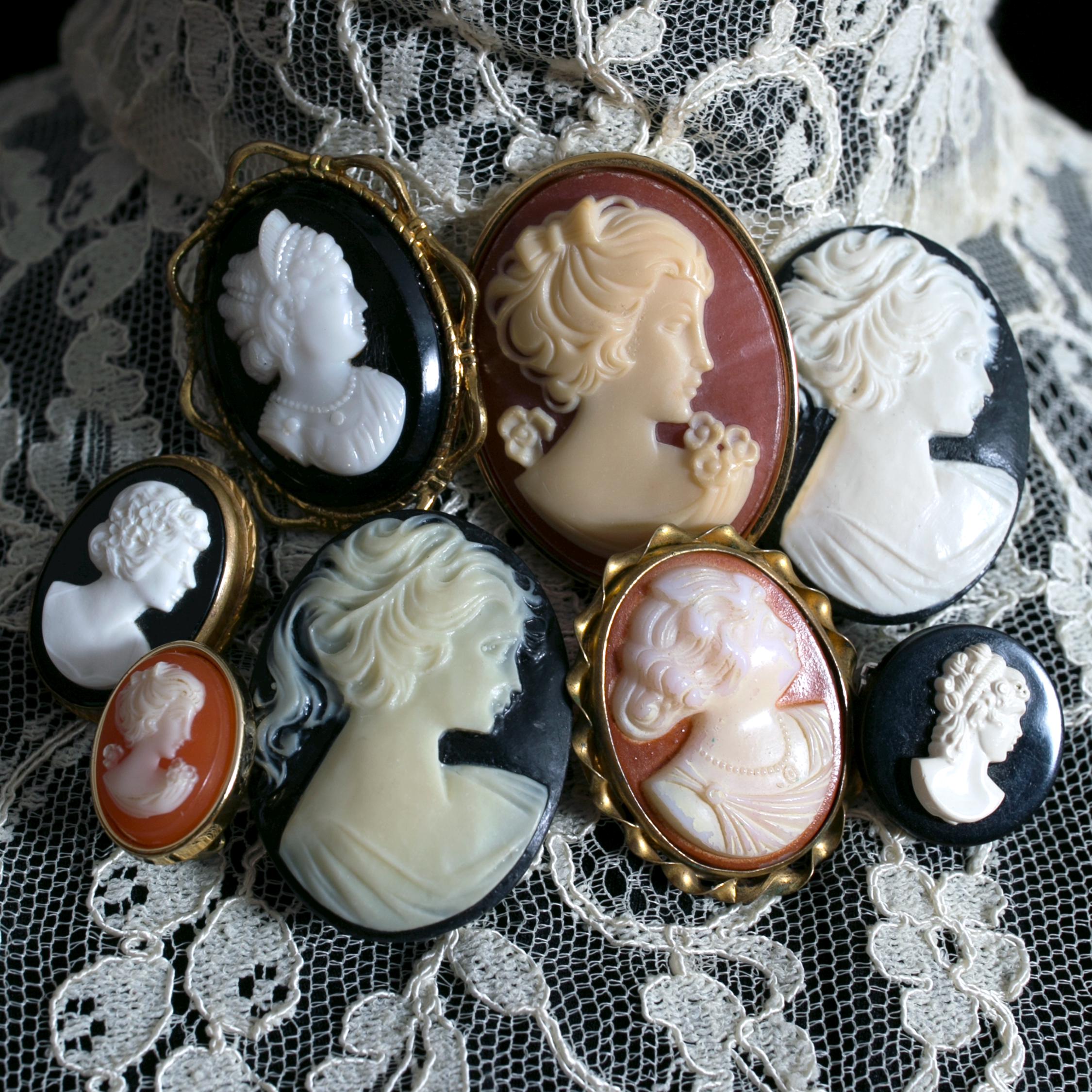 Small Vintage Black & White Lady Profile Cameo Glass Brooch With