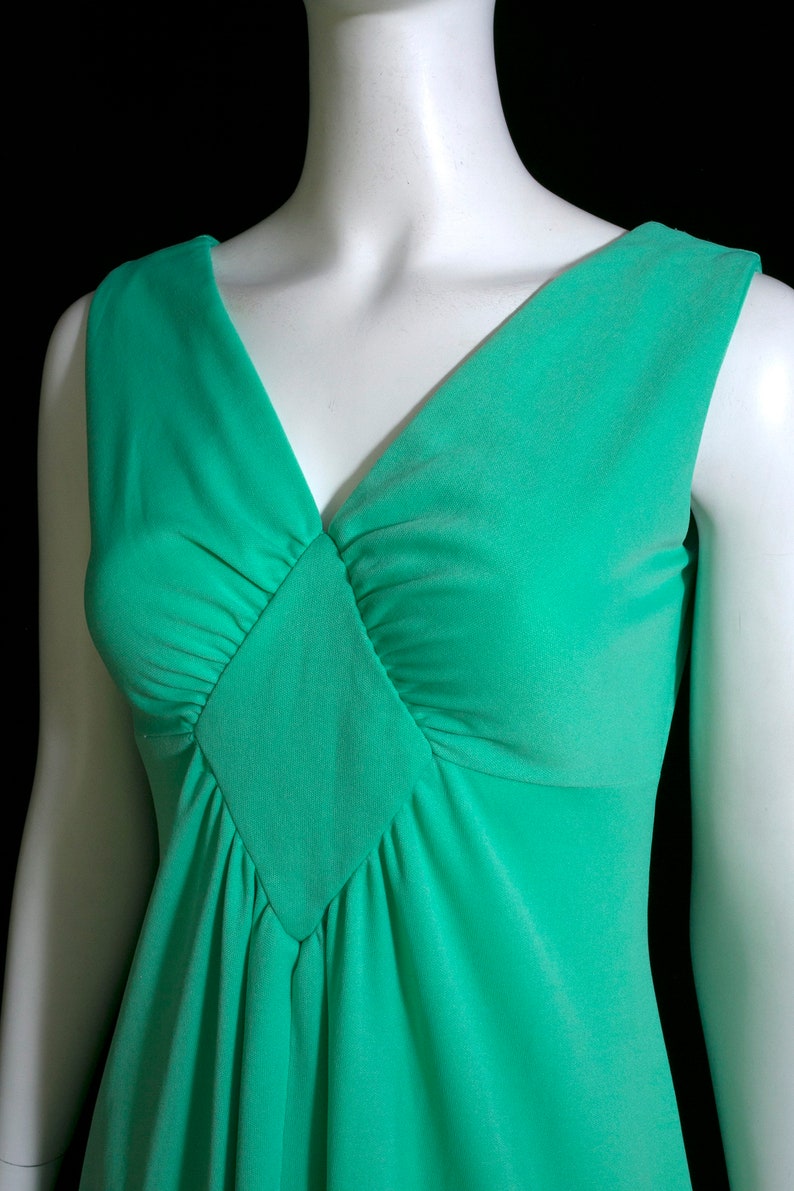 Pretty Vintage 60s 70s Light Minty Shamrock Green Colored Maxi Dress image 3