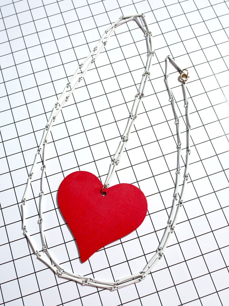 Groovy Vintage 60s 70s White Bar Chain Extra Long Necklace with Red Wood Heart Pendant image 2