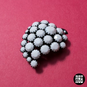 Unique Vintage 60s White Rhinestone & Black Grapes Sculptural Statement Brooch image 10