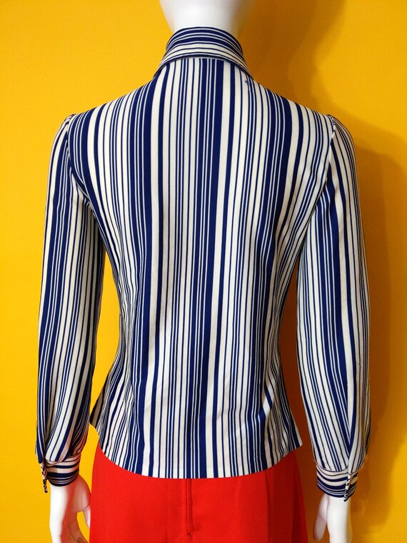 Cool Vintage 60s 70s Navy Blue & White Stripe But… - image 8