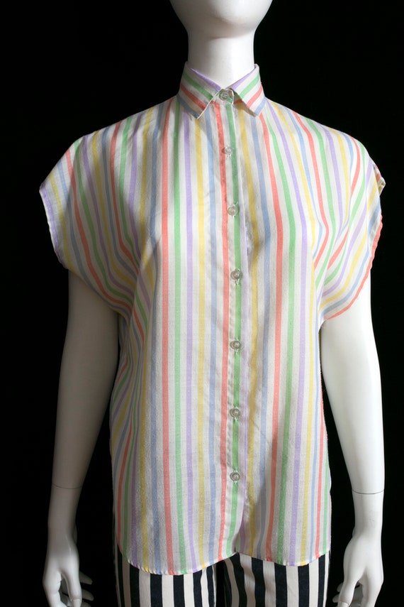 Cool Vintage 80s Pastel Rainbow Stripe Button Dow… - image 4