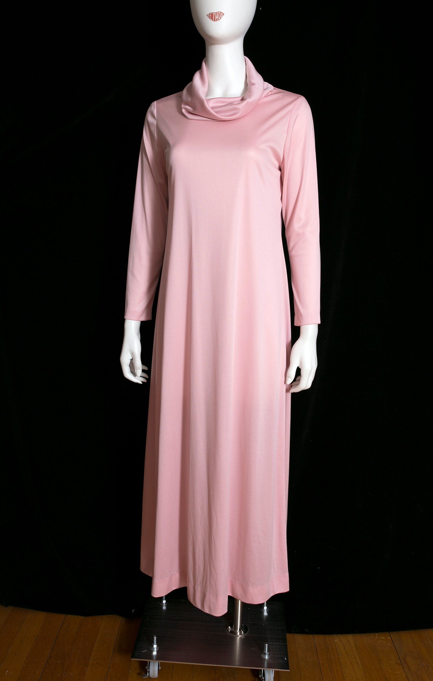 Chic Vintage 70s Dusty Light Pink Maxi Dress With Long Sleeves & Cowl Neck  - Etsy Canada