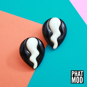 Geometric Vintage 80s 90s Black & White Squiggle Memphis Design Vibe Earrings image 6