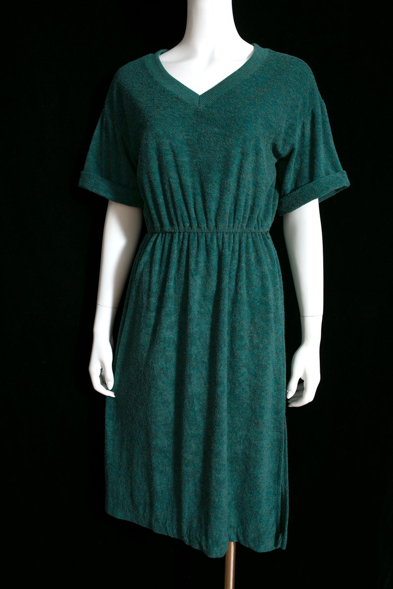 Robe de jour confortable en tissu éponge chiné vert des années 70 et 80 à taille élastique image 10