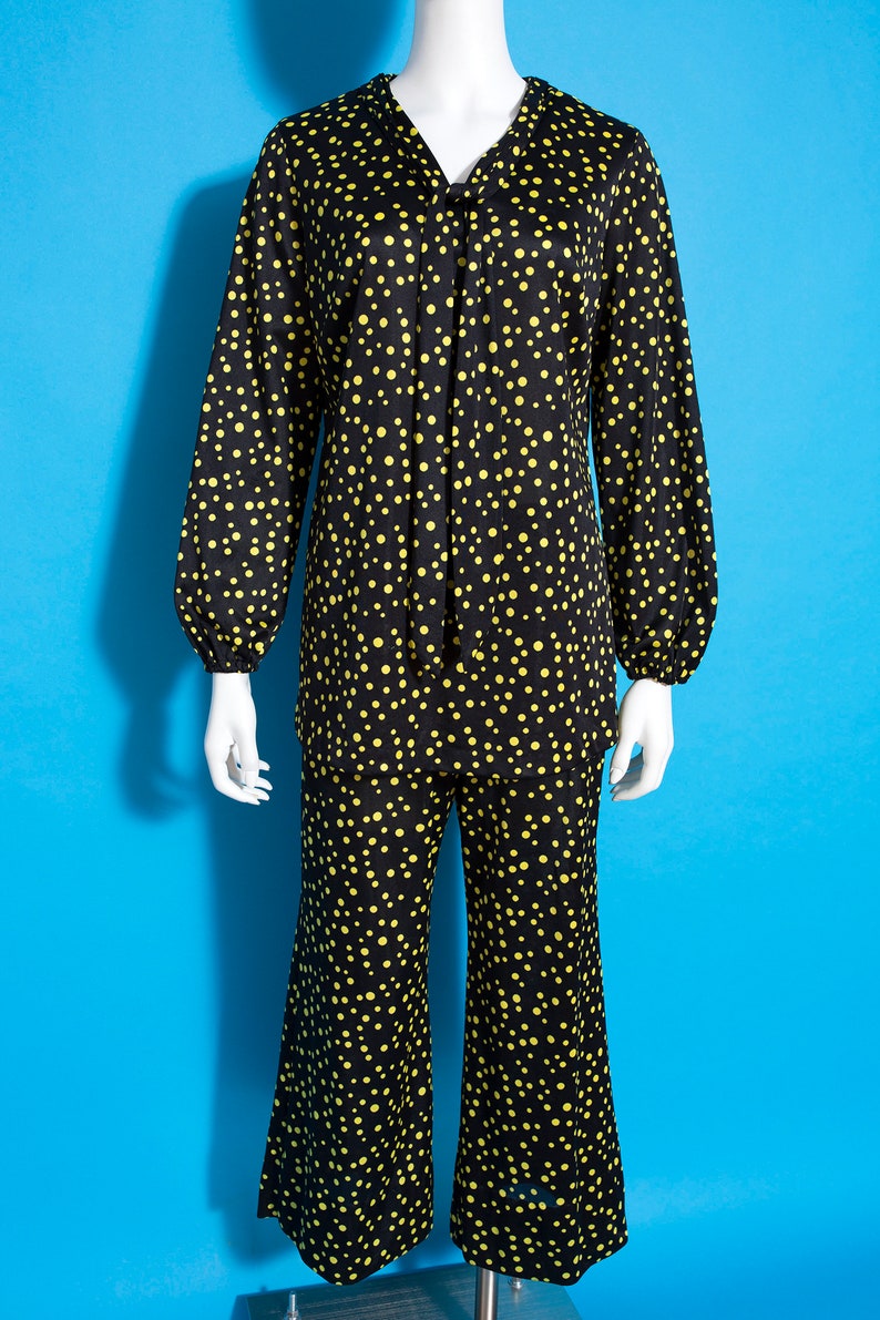 Slinky & Cool Vintage 60s 70s Black and Yellow Polka Dot 2-Piece Set of Pants and Tunic Top with Pussybow image 6