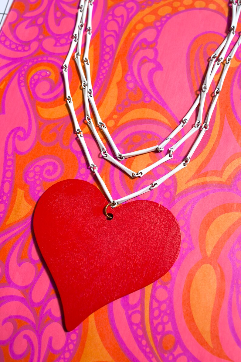 Groovy Vintage 60s 70s White Bar Chain Extra Long Necklace with Red Wood Heart Pendant image 9