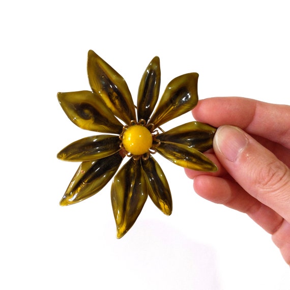 FABULOUS Large Vintage 60s 70s Olive Green Flower… - image 1