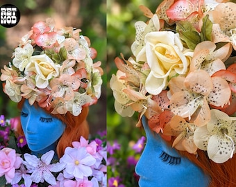 Original Vintage 50s 60s Flower Covered Tall Dome Hat in  display picture 2