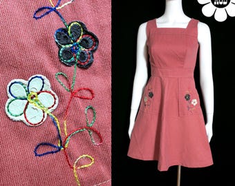 Cute Vintage 70s Dusty Maroon Pink-ish Colored Pinafore Jumper Dress with Floral Embroidered Pockets
