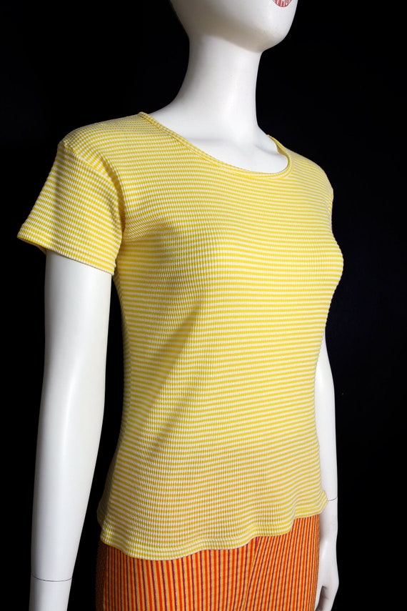 Cute Vintage 90s Yellow & White Stripe Ribbed T-S… - image 4