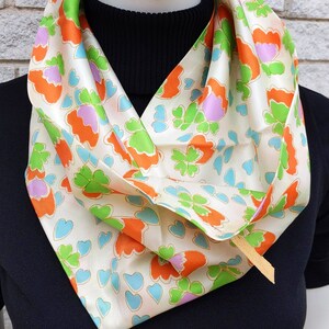 DEADSTOCK Cute Vintage 60s 70s Orange Green White Flower Infinity Scarf image 6