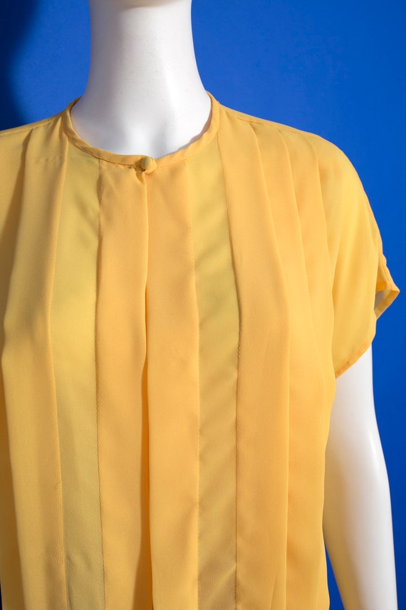 Sculptural Vintage 80s 90s Yellow Short Sleeve Bl… - image 4