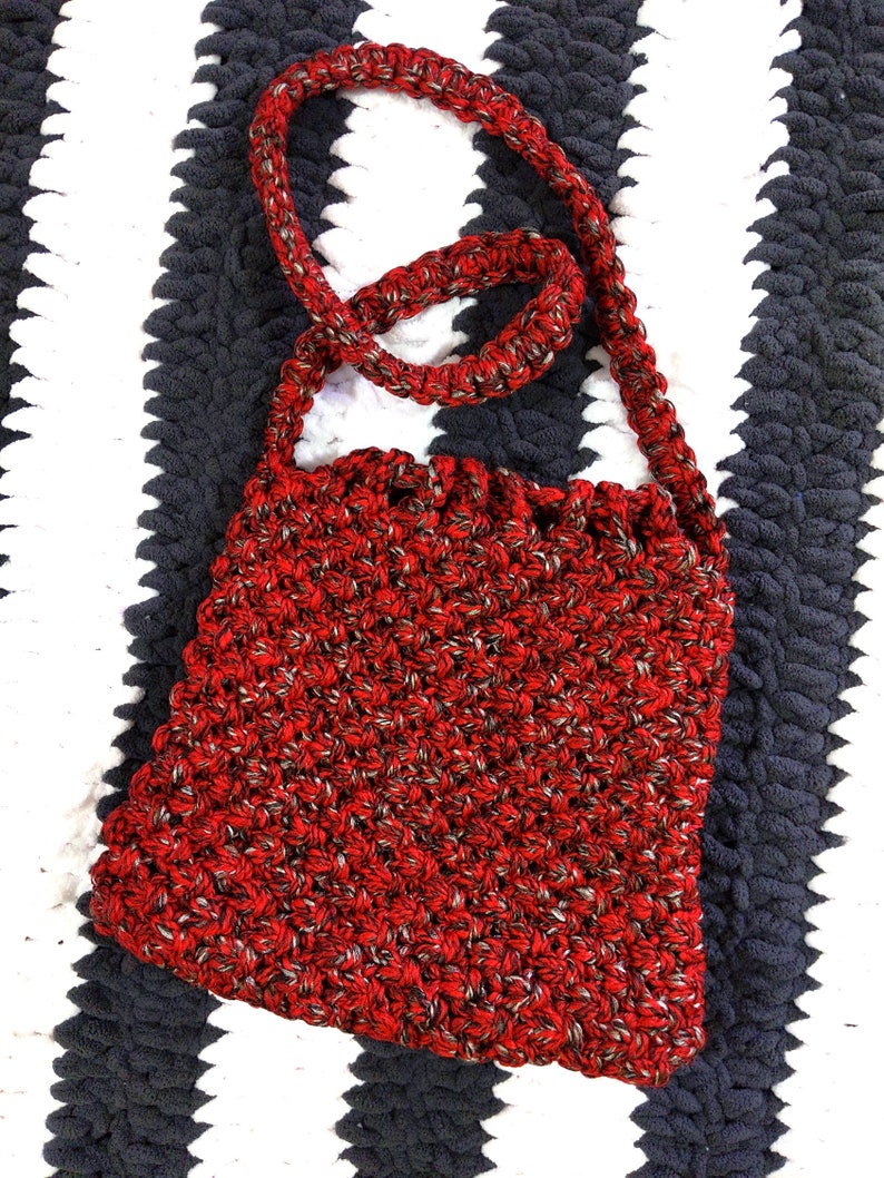 Unique Vintage 70s Red Black Macrame Boho Handbag image 8