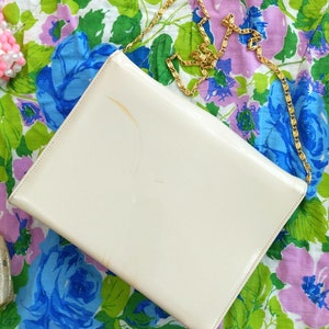 DEADSTOCK Fabulous Vintage Off-White/Khaki-Colored Patent Leather Shoulder Purse with Giant Rhinestone Strawberry image 9