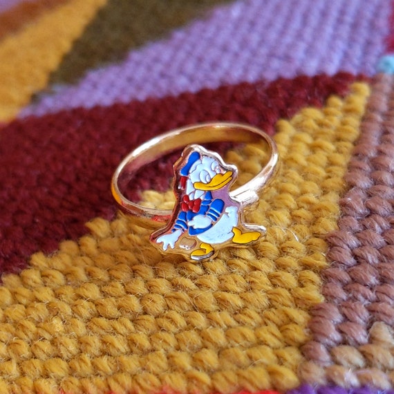 Cute Donald Duck Novelty Vintage 70s 80s Gold Ring - image 4