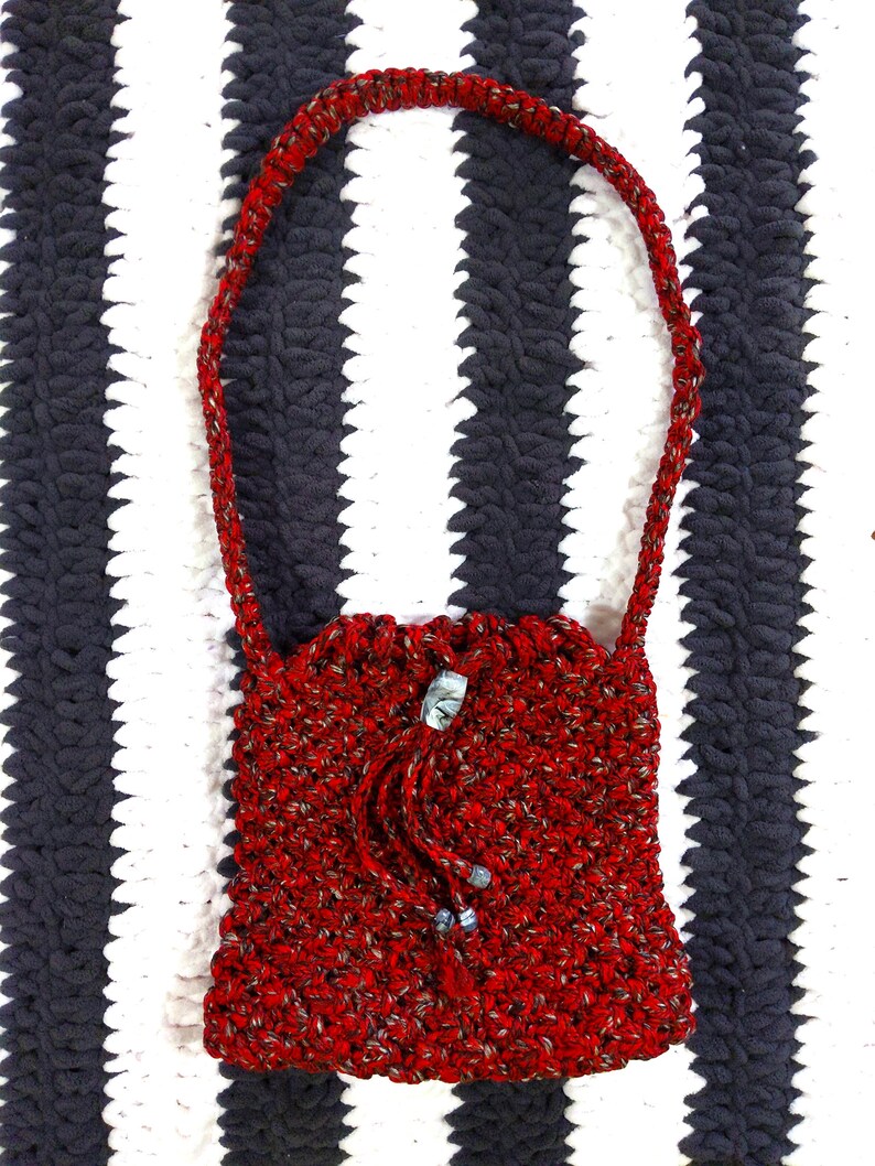 Unique Vintage 70s Red Black Macrame Boho Handbag image 6