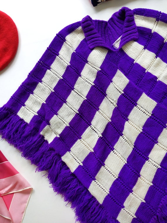 GORGEOUS Vintage 60s 70s Purple & White Stripe Kn… - image 4