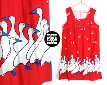 DEADSTOCK Unique Vintage 70s 80s Red White Blue Geese Novelty Print Cotton Dress