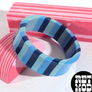 Vintage 60s 70s 80s Chunky Blue Stripe Resin Lucite Statement Bangle Bracelet