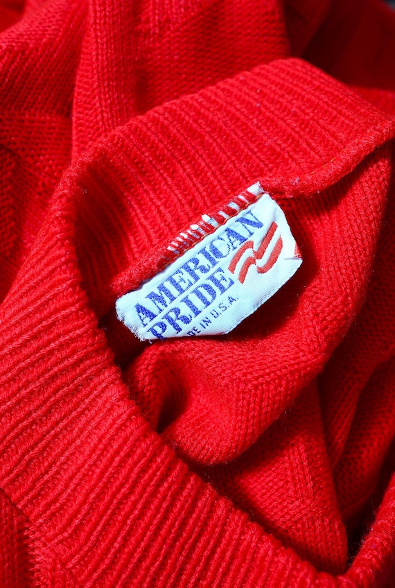 Plus Size Bright Red Heart Patterned Pullover Vin… - image 20