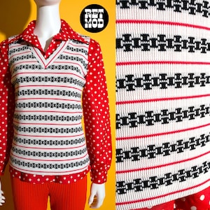 Unique Vintage 60s 70s White Black Red Stripe Patterned V-Neck Knit Vest