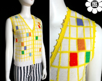 Uau! Colete de tricô branco com botões, estampa vintage geométrica e colorida de Mondrian Pop Art, estilo anos 60/70, da Aware.