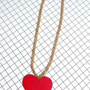 Groovy Vintage 70s 80s Chunky Gold Chain Pendant Necklace with Red Wood Heart Pendant image 6