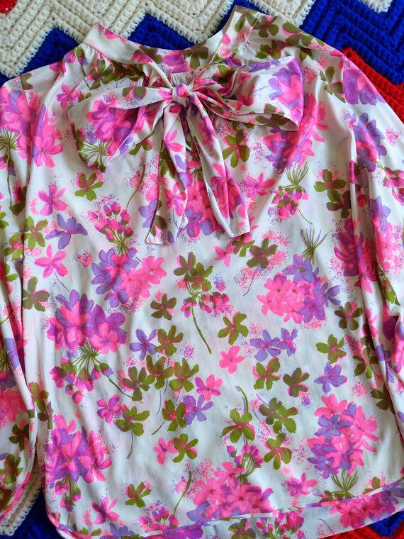 Just Lovely Vintage 60s 70s Bright Pink, Purple &… - image 6