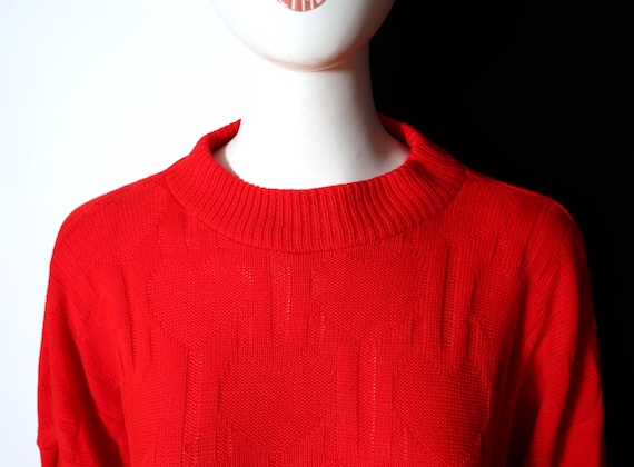 Plus Size Bright Red Heart Patterned Pullover Vin… - image 11