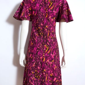 Fantastic Psychedelic Vintage 60s 70s Magenta Purple Pink Abstract Patterned Dress with Flutter Sleeves image 9