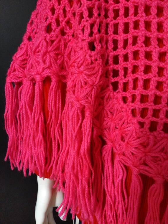 Absolutely Lovely Vintage 60s 70s Pink Shawl with… - image 6