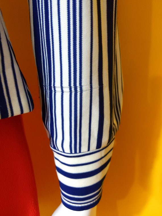 Cool Vintage 60s 70s Navy Blue & White Stripe But… - image 10