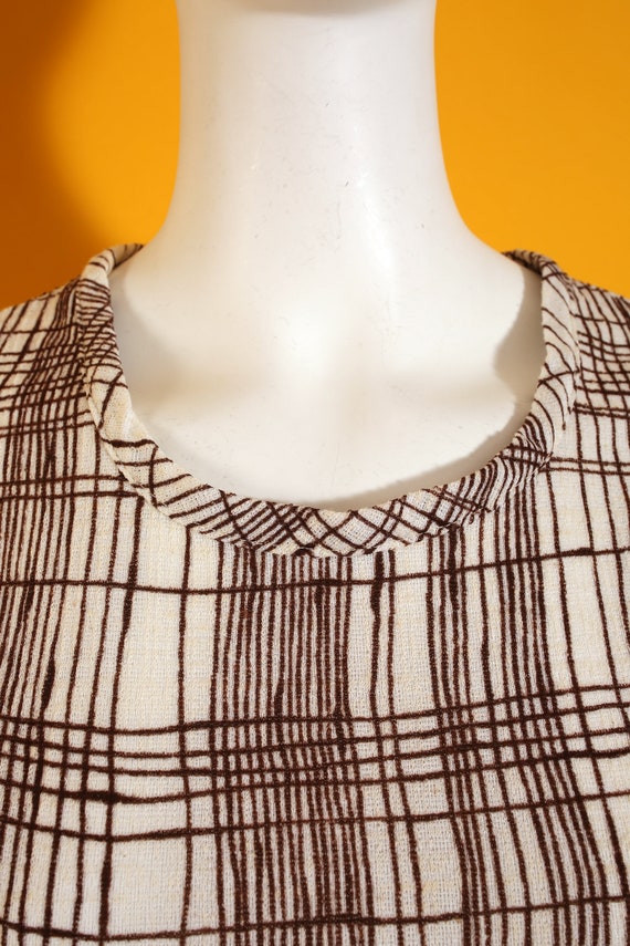 Cool Vintage 60s 70s Brown & Off-White Hatchmark … - image 4