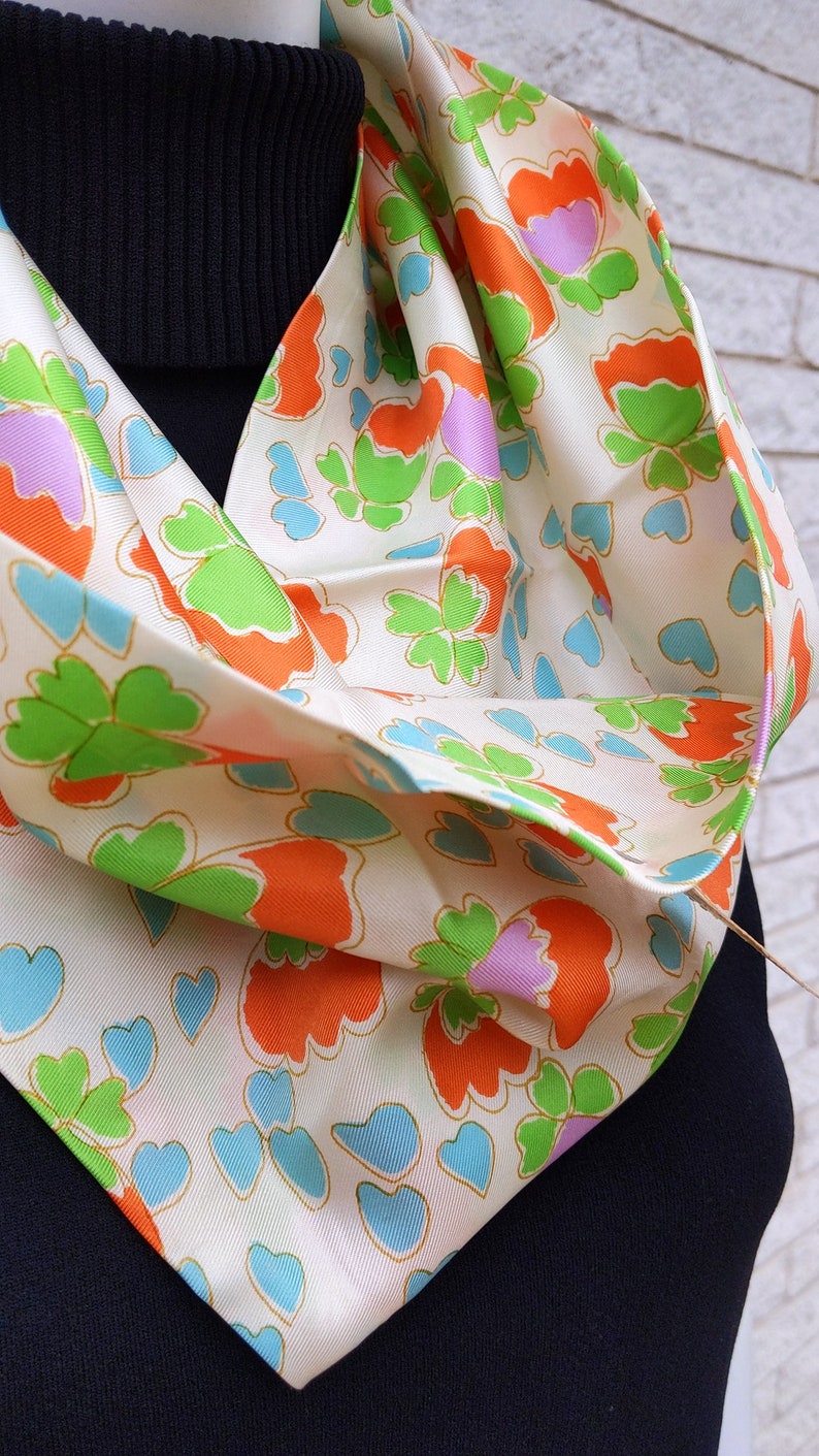 DEADSTOCK Cute Vintage 60s 70s Orange Green White Flower Infinity Scarf image 7