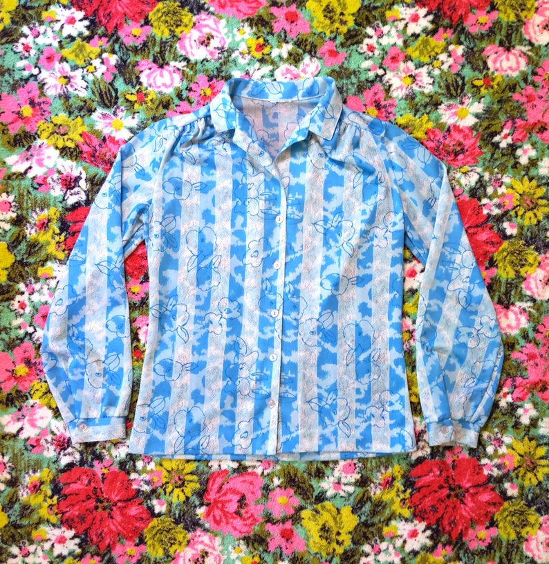 Vintage 70s 80s Pretty Blue Floral Stripe Print Blouse image 3