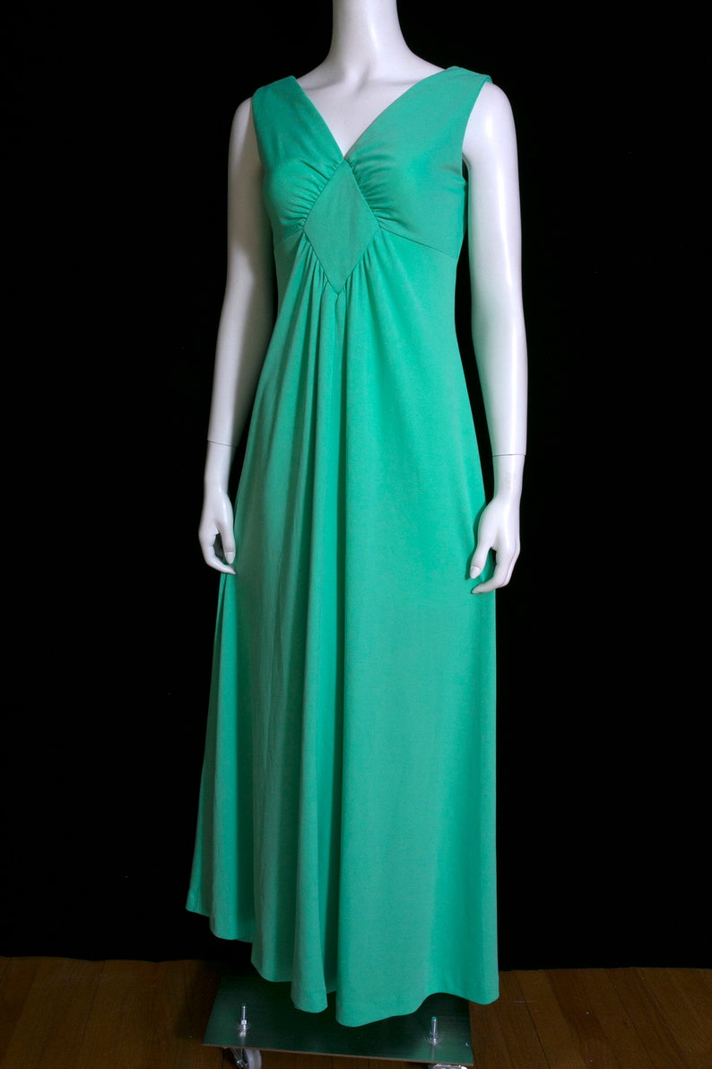 Pretty Vintage 60s 70s Light Minty Shamrock Green Colored Maxi Dress image 2
