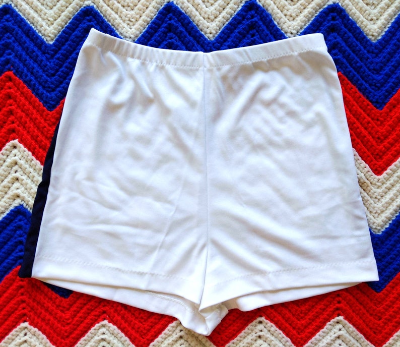 DEADSTOCK Vintage 70s 80s White with Navy Trim Two-Piece V-Neck Leotard & Shorts SET image 6