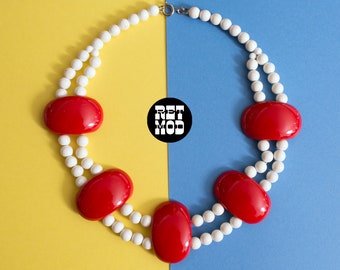 Pop Art Statement Vintage 70s 80s Red & White Beaded Necklace