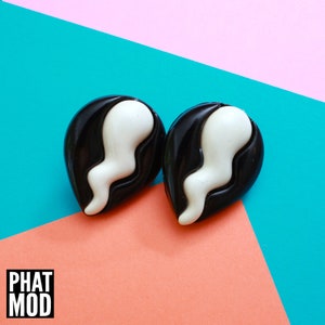 Geometric Vintage 80s 90s Black & White Squiggle Memphis Design Vibe Earrings image 3