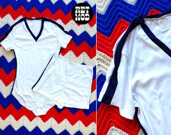 DEADSTOCK Vintage 70s 80s White with Navy Trim Two-Piece V-Neck Leotard & Shorts SET