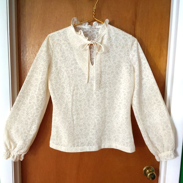 Sweet Vintage 60s 70s Cream Floral Lace Boho Blouse