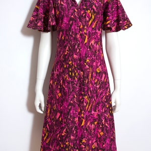 Fantastic Psychedelic Vintage 60s 70s Magenta Purple Pink Abstract Patterned Dress with Flutter Sleeves image 7