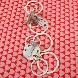 Groovy Mod Vintage 60s 70s White Hammered Metal Hoops Clip On Dangle Earrings image 8