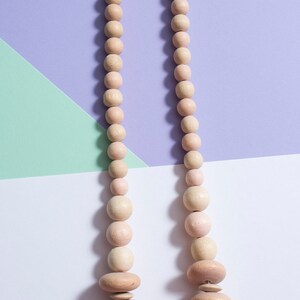 Fashionable Vintage 80s Natural Pastel Wood Beaded Chunky Statement Necklace image 6